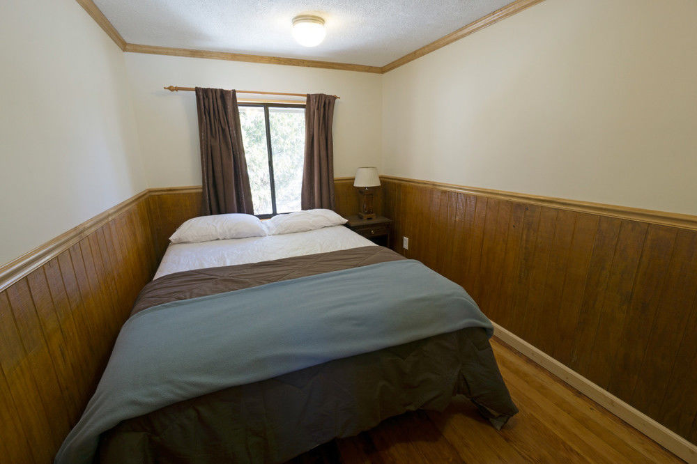 Crystal Lake Resort Beulah Ngoại thất bức ảnh